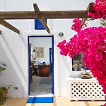 Ifestio Oia (Santorini)