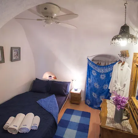 Ifestio Bed & Breakfast 4*