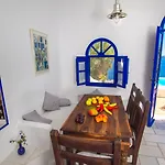 Ifestio Bed & Breakfast 4*