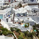Ifestio Bed & Breakfast Oia