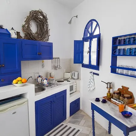 Ifestio Bed & Breakfast 3*