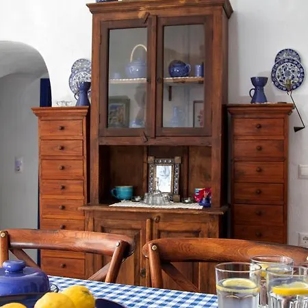 Ifestio Bed & Breakfast