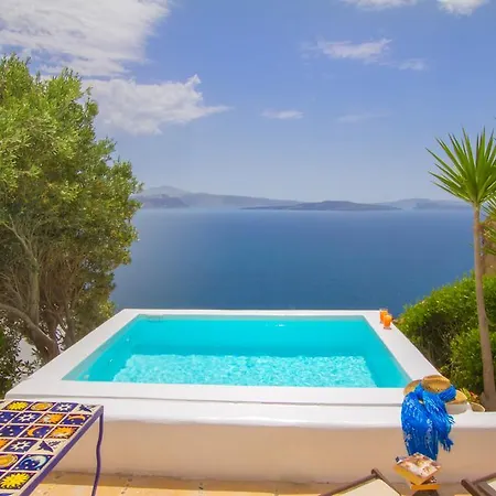 Ifestio 3* Oia (Santorini)