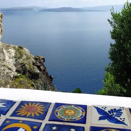 Ifestio Oia (Santorini)