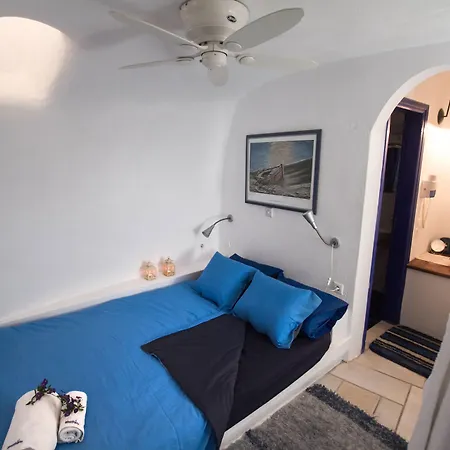 לינה וארוחת בוקר Ifestio אויה