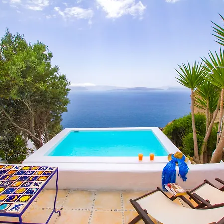 לינה וארוחת בוקר Ifestio 4*