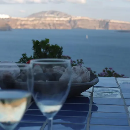 Ifestio לינה וארוחת בוקר