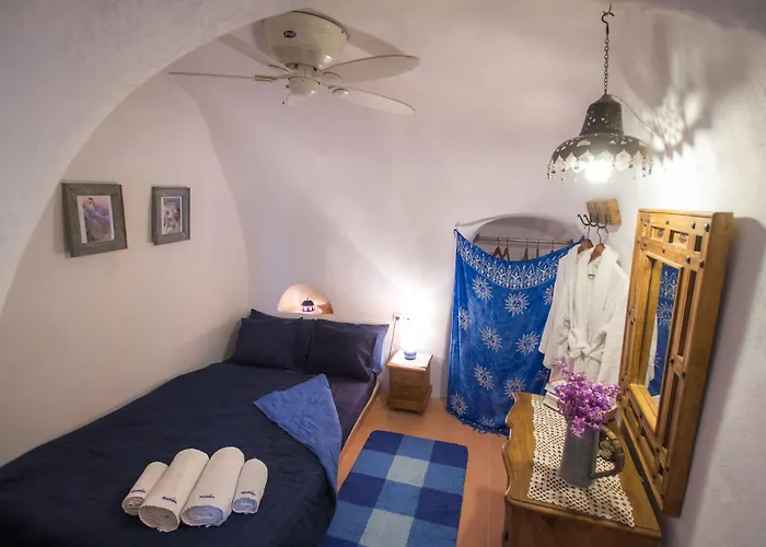 Ifestio Bed & Breakfast 4*