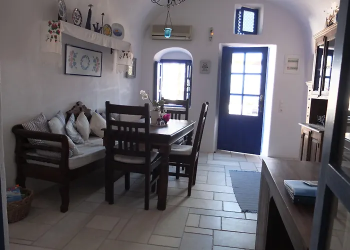 Ifestio Bed & Breakfast Oia